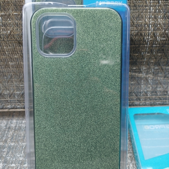 iPhone 12 Pro Max Case - Picture 3 of 6